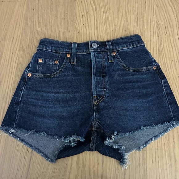 LEVI'S WOMEN'S ORIGINAL 501 HIGH RISE DARK BLUE JEAN SHORT 23 - Picture 4 of 16